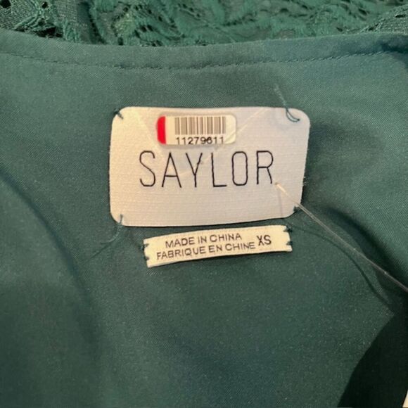 Saylor Emerald Lace Millie Midi Dress Tiered Lace Zipper Back Lined Size XS - Picture 8 of 14